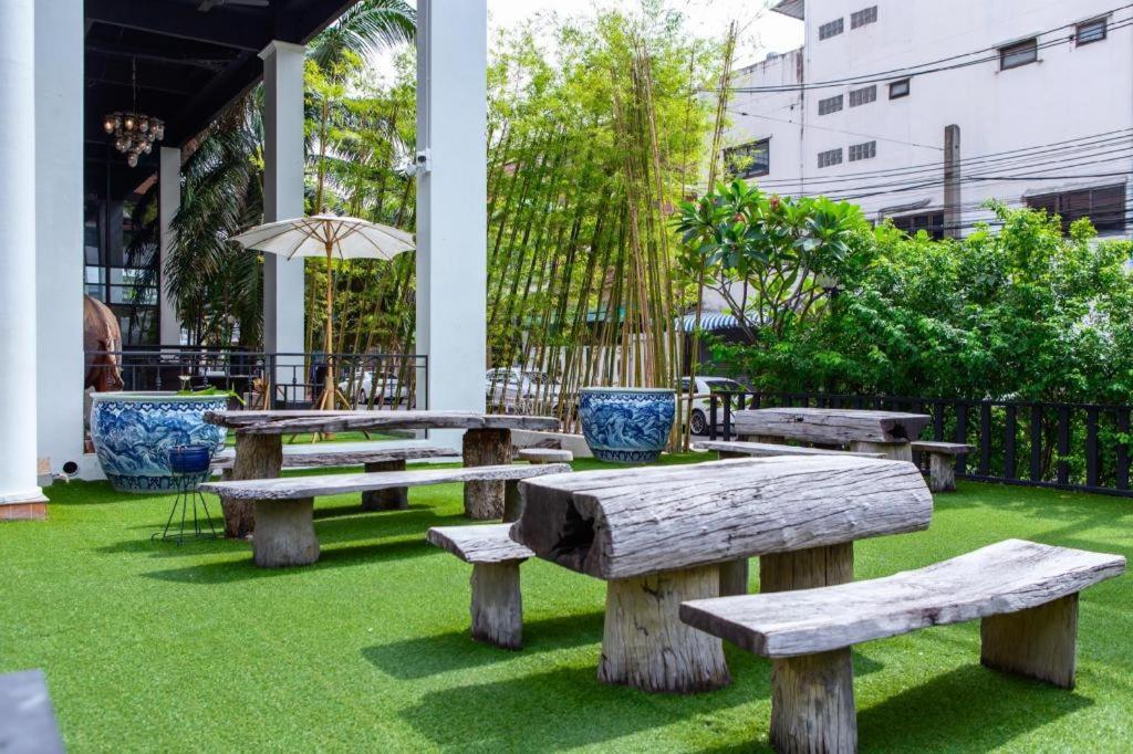 Town In Town Gardent Resort Bangkok Extérieur photo