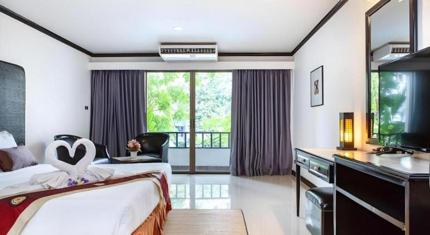 Town In Town Gardent Resort Bangkok Extérieur photo