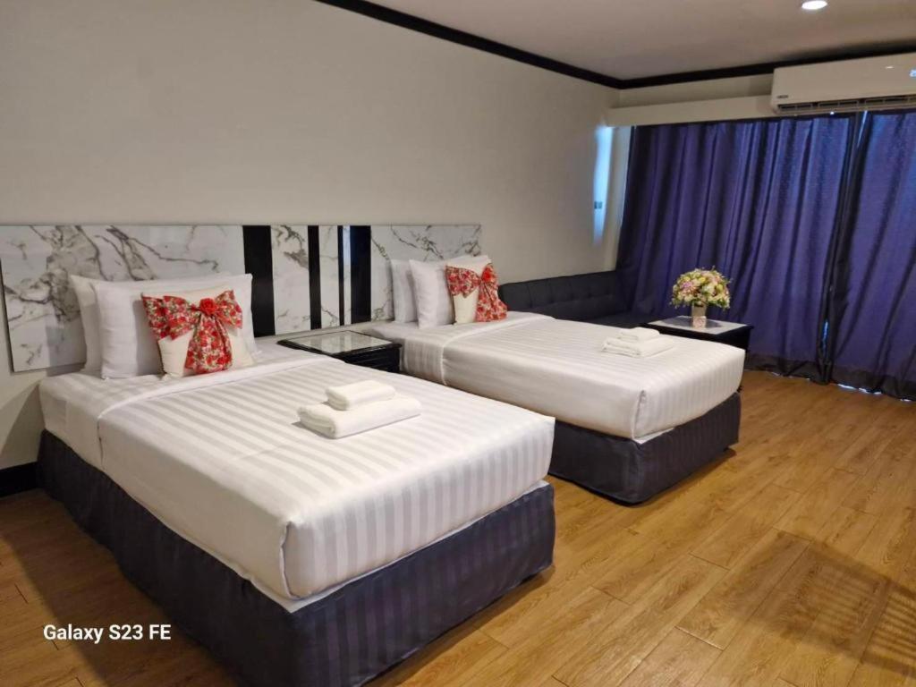 Town In Town Gardent Resort Bangkok Extérieur photo