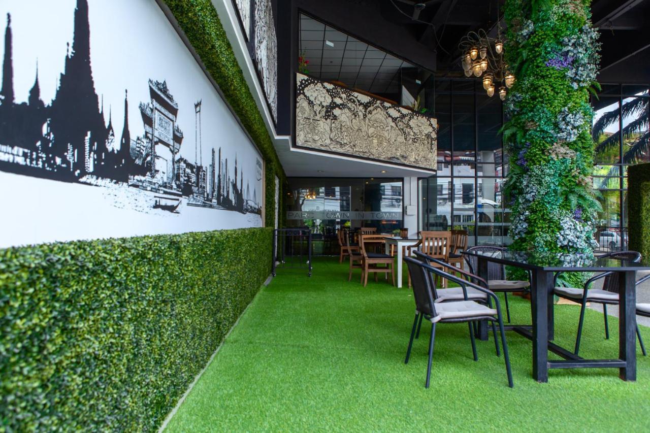 Town In Town Gardent Resort Bangkok Extérieur photo